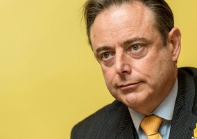 Miniatura: Ten kraj może być koniem trojańskim...