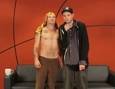 Miniatura: Red Hot Chili Peppers zapraszają fanów do...