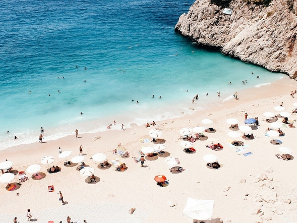 Z polskiego lotniska do gorącej Turcji. Itaka uruchamia loty z kolejnego...