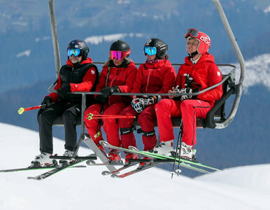 Miniatura: Prezydent wybrał się na narty. W wagoniku...