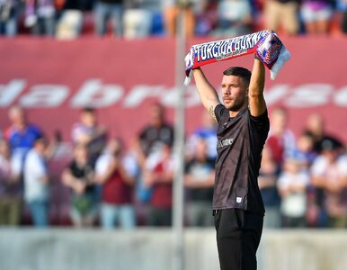 Miniatura: Podolski podpisał kontrakt z Górnikiem...