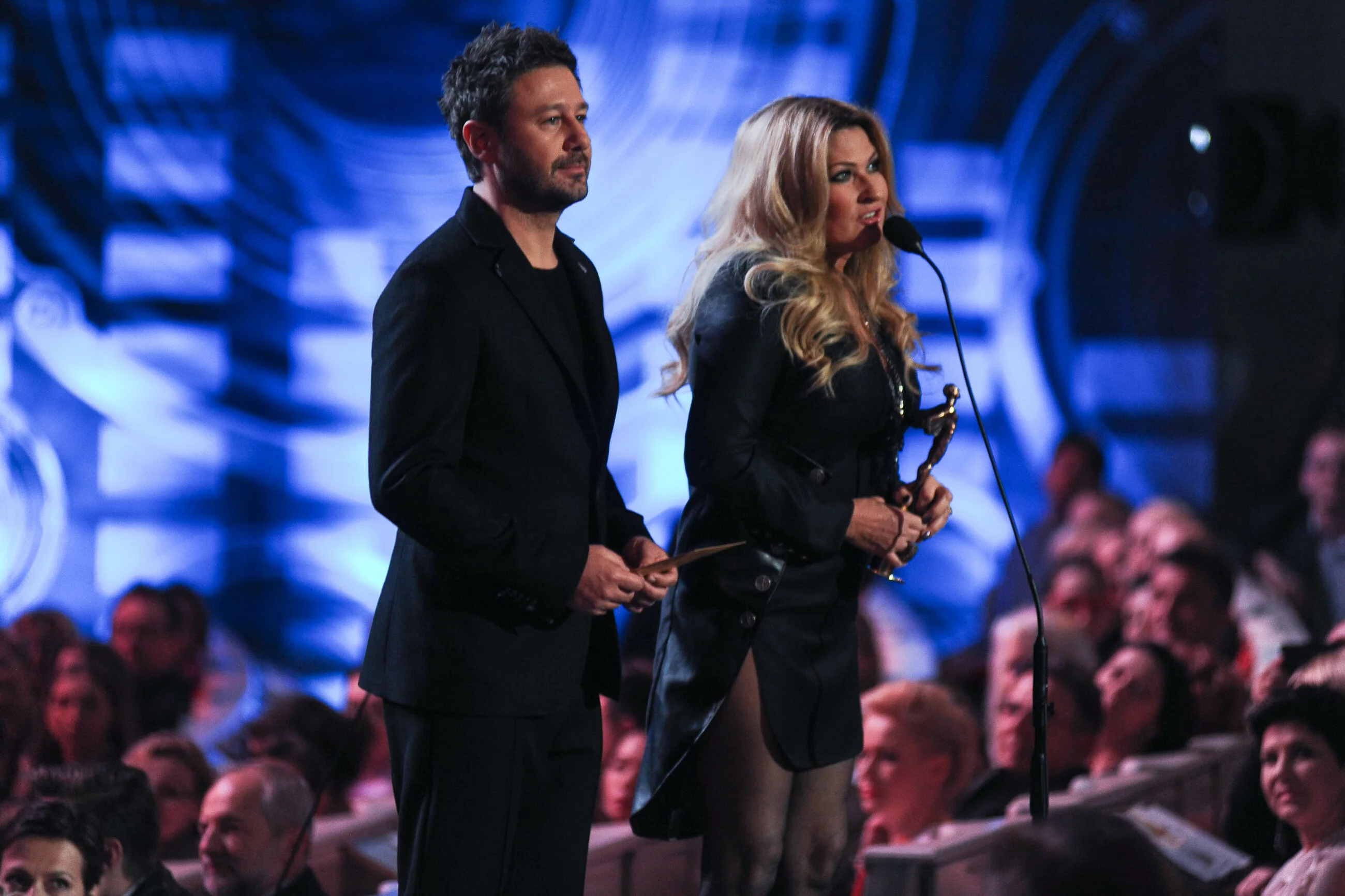 Kto to śpiewał? QUIZ z wiedzy z polskich hitów