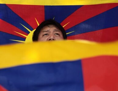 Miniatura: Tybet: mnisi płoną w proteście przeciwko...