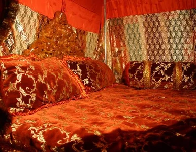 Miniatura: Dom publiczny to nie rozrywka. To biznes