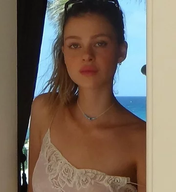 Nicola Peltz 