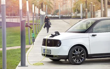 Honda e. Samochód elektryczny 