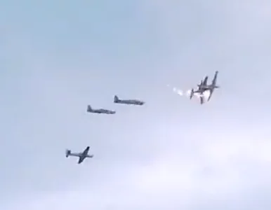 Miniatura: Dwa samoloty zderzyły się w powietrzu....