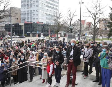 Miniatura: Krzysztofa Krawczyka pożegnały tłumy fanów