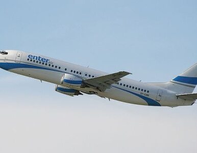 Miniatura: Zawrócony boeing 737 wylądował w Pyrzowicach