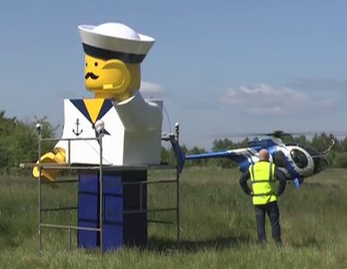 Miniatura: Największy na świecie ludzik Lego...