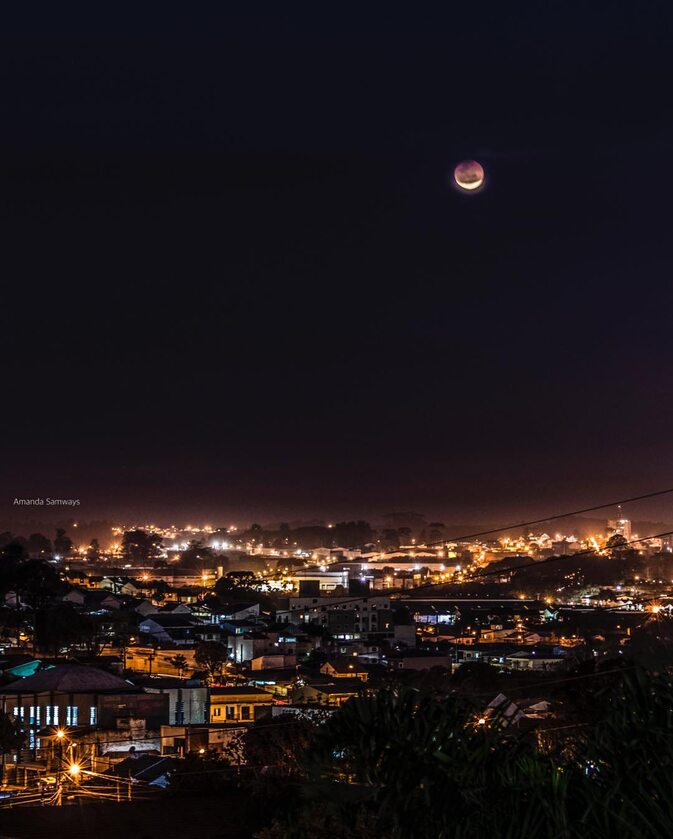Zaćmienie Księżyca, Kurytyba, Brazylia 