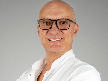 Dr hab. Michał Michalik