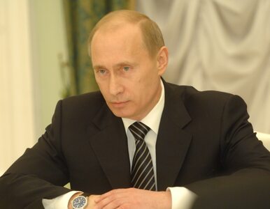 Miniatura: Putin kuleje, posłowie się modlą