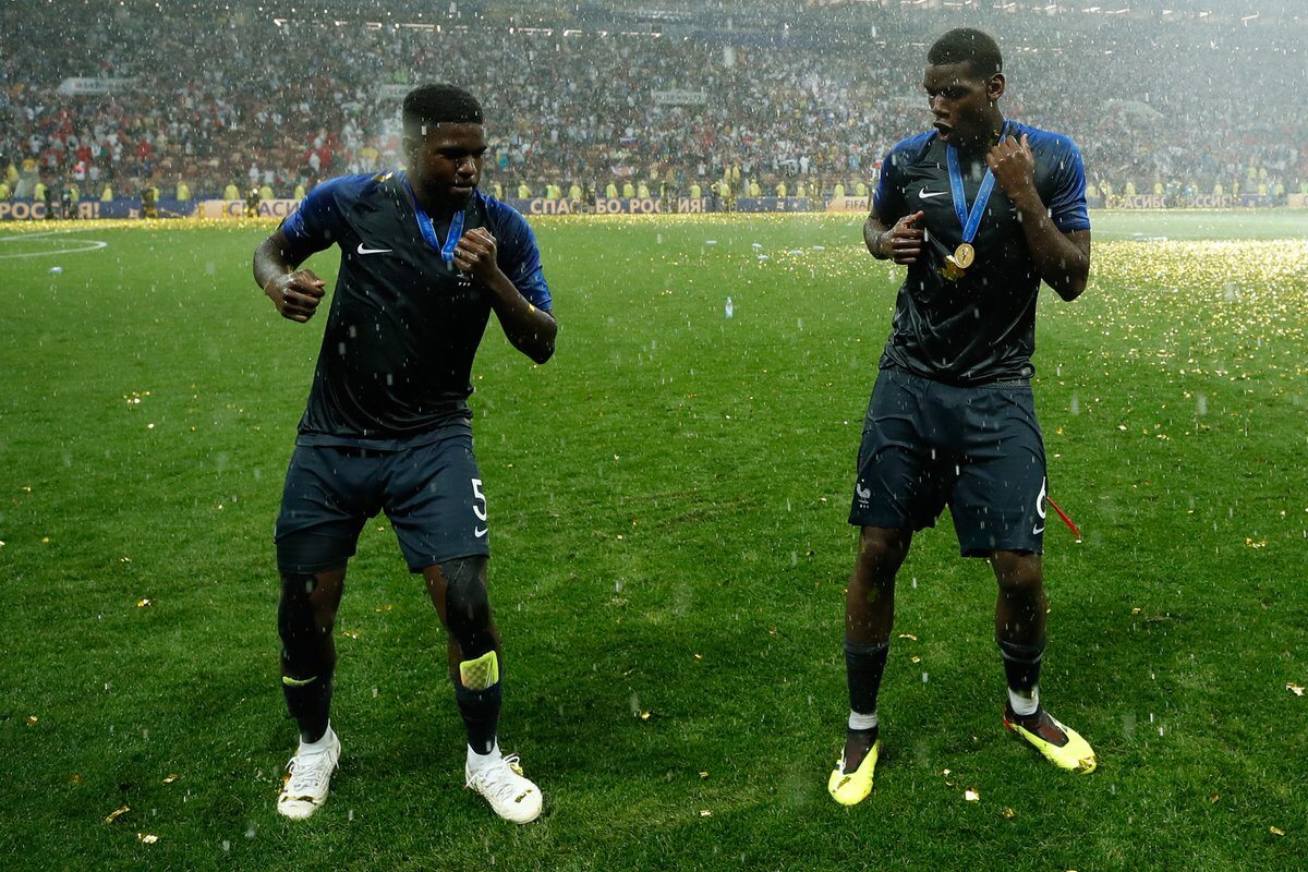 Piłkarze reprezentacji Francji świętują zdobycie Pucharu Świata 