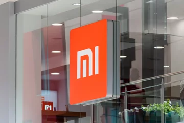 Nazwę chińskiego producenta smartfonów i elektroniki użytkowej Xiaomi czytamy jako: