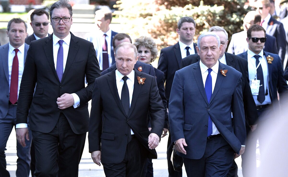 Władimirowi Putinowi towarzyszył premier Izraela Benjamin Netanjahu 