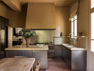 Ch&acirc;teau La Banqui&egrave;re po&nbsp;metamorfozie. XVIII-wieczny zamek wśr&oacute;d winnic pod&nbsp;Montpellier pokazuje, jak dziś może wyglądać cichy, zr&oacute;wnoważony luksus