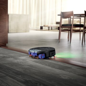 Dyson Spot+Scrub&trade; Ai został zaprojektowany z&nbsp;myślą o&nbsp;sprawnym poruszaniu się po&nbsp;całym domu. Robot pokonuje progi o&nbsp;wysokości do&nbsp;20 mm, dzięki czemu może bez przeszk&oacute;d sprzątać kolejne pomieszczenia w&nbsp;ramach jednego cyklu pracy