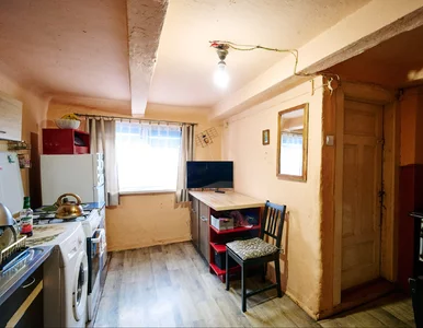 Miniatura: Szokujące warunki życia pod Warszawą....