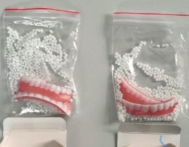 Miniatura: Oszustwo „na sztuczną szczękę”. Senior...