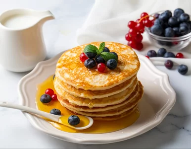 Miniatura: Wlewam 1,5 łyżeczki do ciasta. Naleśniki...