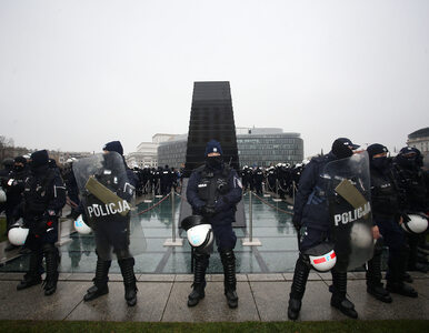 Miniatura: „Schody mają wypier*****”. Demonstranci...