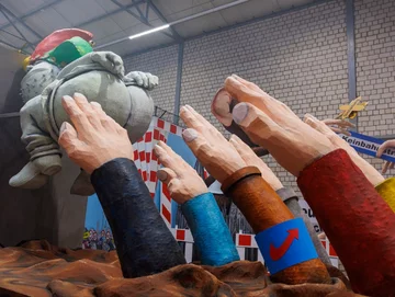 Platforma przygotowana na Różaną Paradę (2024 rok) 