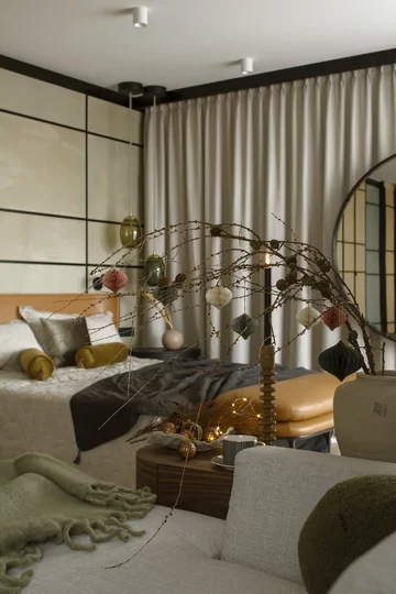 Świąteczny nastrój zaczyna się od architektury wnętrza – dobrze zaprojektowany dom pozwala celebrować Boże Narodzenie wszystkimi zmysłami, bez pośpiechu i bez kompromisów, projekt: Hola Design 