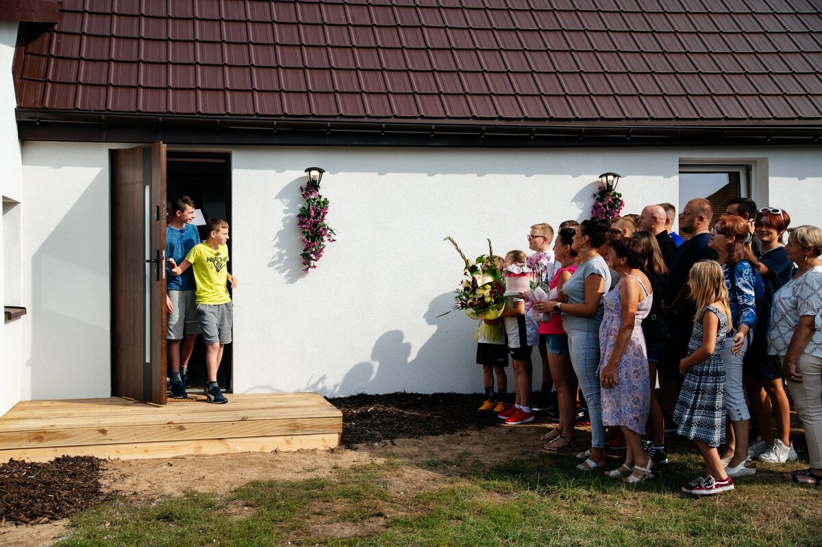Efekty remontu ekipy „Nasz nowy dom” we wsi Piaseczno nieopodal Włocławka 