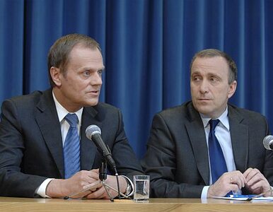 Miniatura: "Sejm i...". Tusk unika deklaracji w...