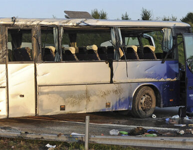 Miniatura: Autobus zderzył się z cysterną - 36 osób...
