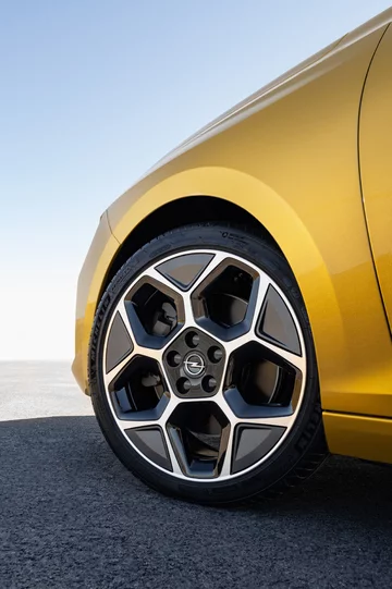 Nowy Opel Astra 