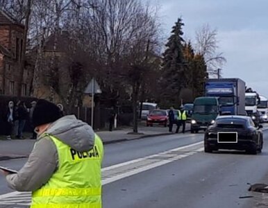 Miniatura: Wjechał na hulajnodze na pasy, potrąciło...