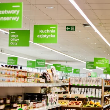 Supermarket Bio Family z ekologiczną żywnością 