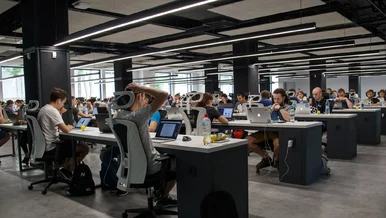 Miniatura: Prawo nie nadąża za technologią...