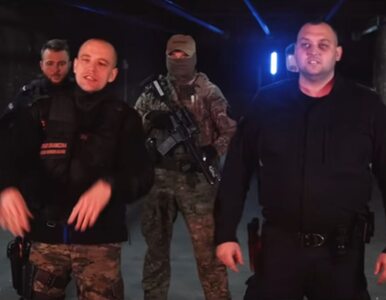 Strażnik graniczny i policjant nagrali piosenkę o „złym reżimie...