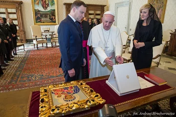 fot. Andrzej Hrechorowicz/prezydent.pl