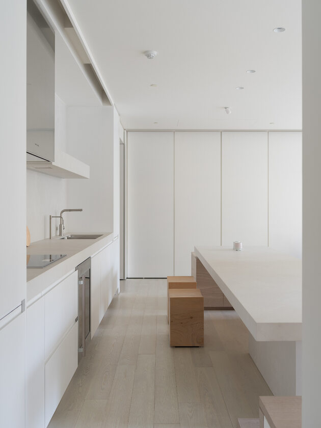 Minimalistyczny apartament, projekt Marty Chou Architecture v2com, 4954-01