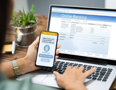 Miniatura: Skarbówka patrzy na wszystko. Małe...