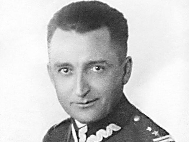 1953 - Stracono Augusta Emila Fieldorfa, pseudonim "Nil". NKWD aresztowało polskiego generała w 1945 r., następnie internowano go na tereny ZSRR. W 1949 r. wrócił do kraju, gdzie został aresztowany przez UB. Oskarżono go wydawanie rozkazów AK, by likwid