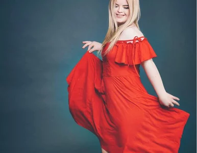 Miniatura: Modelka z zespołem Downa podpisała...