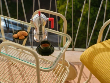 Outdoor 2026 by Westwing Collection – Small Balcony & Pool 