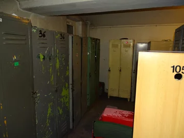 Wnętrza komisariatu policji 
