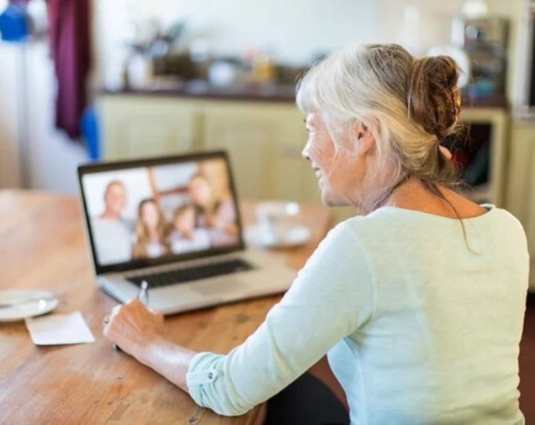 Miniatura: Od smartfona do AI. Nowe umiejętności...