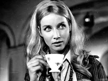 Pola Raksa w filmie „Przygoda z piosenką” w reżyserii Stanislawa Barei z 1968 roku 