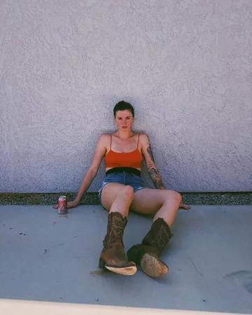 Ireland Baldwin 