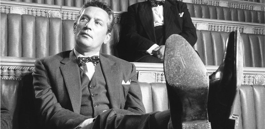 Peter Finch w filmie „No Love for Johnnie” (1961) 