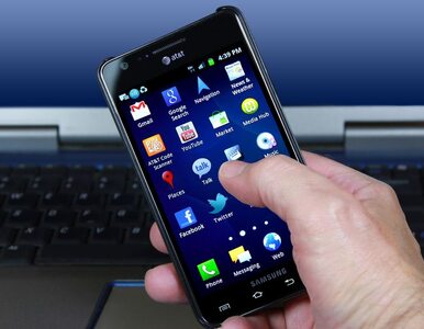 Miniatura: Prywatne smartfony największym zagrożeniem...