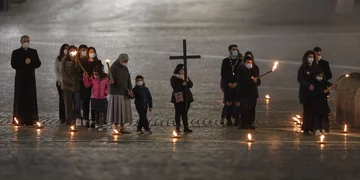 Droga Krzyżowa na placu Świętego Piotra 