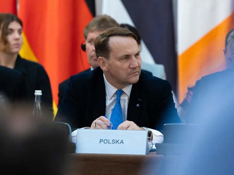 Радослав Сікорський хоче активно підтримувати Україну в енергетичній сфері